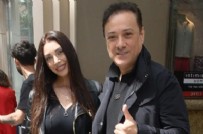 Ünlü şarkıcı ameliyat olduğunu açıkladı!