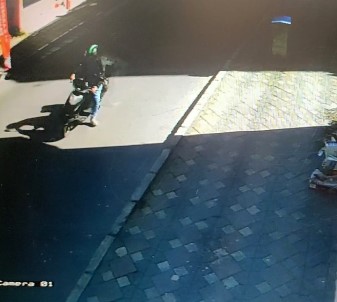 'Kargocuyum' Dedi, Dehset Saçti Açiklamasi 1 Ölü