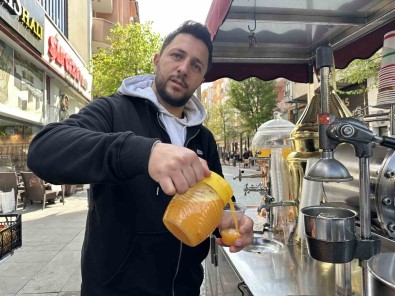 Mevsim Geçislerinde Grip Önlemi Olarak Portakal Ve Limon Suyu Tüketiliyor