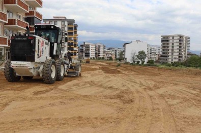 Nazilli'de Yol Çalismalari Sürüyor