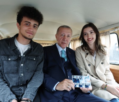 Başkan Erdoğan Rami Kütüphanesi'nde gençlerle buluştu