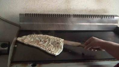 Kastamonu'nun 150 Yillik Yöresel Yemegi Etli Ekmek Lezzetiyle Hayran Birakiyor