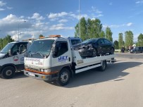 Konya'da Iki Otomobil Çapisti Açiklamasi 1 Ölü, 2 Yarali Haberi