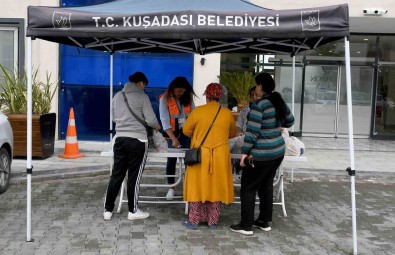 Kusadasi Belediyesi'nden Çocuklara 16 Bin 500 Litre Süt Destegi