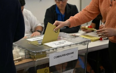 Yurt dışında oy kullananların sayısı 1 milyonu geçti