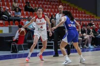 A Milli Kadin Basketbol Takimi, Yunanistan'i 90-75 Maglup Etti
