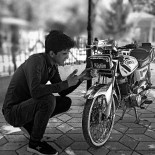 Aksaray'da Motosiklet Minibüse Arkadan Çarpti Açiklamasi 1 Ölü