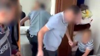 Kayseri'de 3 Suçtan Aranan Kadin, Bazanin Altinda Saklanirken Yakalandi