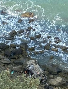 Adana'da korkunç kaza: Uzman çavuş 50 metreden sahile uçtu!