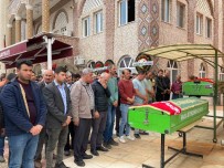 Hayalleri Yarim Kalan 4 Kisilik Aile 2 Farkli Sehirde Defnedilecek