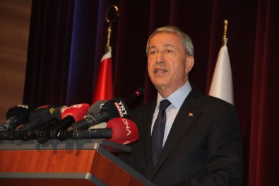 Bakan Akar Açiklamasi 'Eskiden Dogu'da Terörle Ugrasirken Simdi Petrol Ile Ugrasiyoruz'