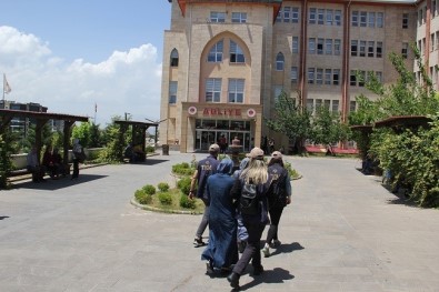 Kahramanmaras'ta FETÖ Operasyonunda 2 Tutuklama