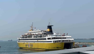 Libya Ile Ikili Ticareti Hizlandiracak Gemi Istanbul'a Yanasti