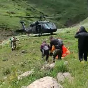 Tunceli'de Mantar Toplarken Kaybolan Vatandaslar, Dron Ve Askeri Helikopterle Bulundu