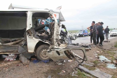 Konya'daki Kazada Hayatini Kaybedenlerin Sayisi 3'E Yükseldi