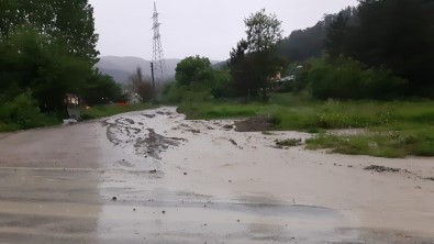 Mudurnu'da Saganak Hayati Olumsuz Etkiledi