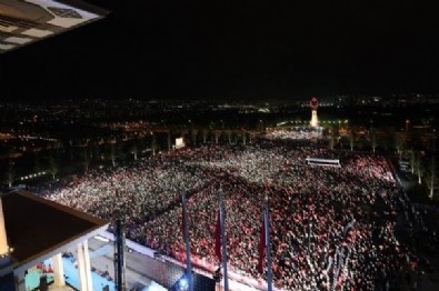 Tarihi seçim, tarihi zafer! Başkan Erdoğan'dan balkon konuşması: Kazanan Türkiye'dir