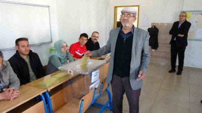 Yozgat'ta Cumhurbaskani Seçimi Için Oy Verme Islemi Basladi