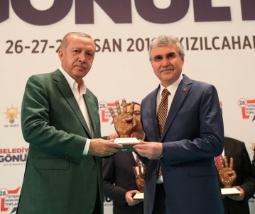 Sakarya'dan, Seçime Yüzde 88.67 Ile Türkiye Ortalamasinin Üzerinde Katilim Oldu