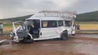 TAG Otoyolu'nda 5 Aracin Karistigi Kazada Ortalik Savas Alanina Döndü Açiklamasi 2 Ölü, 20 Yarali Haberi