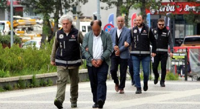 Yolcu otobüsünde 18 ruhsatsız tabanca ele geçirildi! 3 kardeş gözaltında