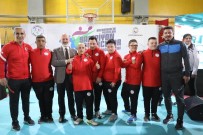 Baskan Çolakbayrakdar; 'Gençleri, Hizmetlerimizle Büyük Ve Güçlü Türkiye'ye Hazirliyoruz'