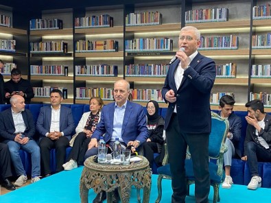 Numan Kurtulmus Açiklamasi 'Seçme Ve Seçilme Yasinin 18'E Indirilmesi Türkiye Için Devrim Niteliginde Bir Adimdir'