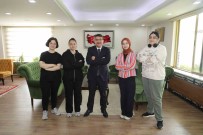 Sehzadeler Lise IHA Takimi, TEKNOFEST Dönüsü Baskan Çelik'e Tesekkür Etti