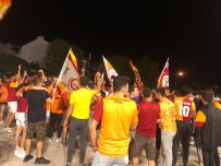Datça'da Galatasaraylilar Sampiyonlugu Doyasiya Kutladi