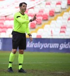 Sivasspor - Konyaspor Maçinin VAR Hakemi Mustafa Ögretmenoglu Oldu Haberi