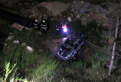 Gaziantep'te feci kaza: Alev topuna dönen araçtaki bir kişi yanarak can verdi dokuz kişi yaralandı