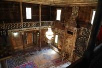 500 Yillik Çivisiz Cami Ilgi Bekliyor