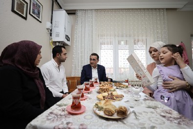 Fatih Dönmez'den doğalgaza kavuşan aileye ziyaret