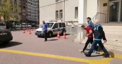 Kadin Taksiciyi Biçak Zoruyla Gasp Eden Sahis Yakalandi