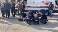 Burdur'da Motosiklet Yayaya Çarpti Açiklamasi 2 Yarali