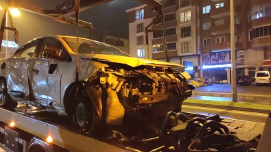 Eregli'de Trafik Kazasi Açiklamasi 2 Yarali