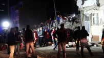 Malatya'da 3 Katli Agir Hasarli Bina Çöktü Açiklamasi 1 Kisi Öldü