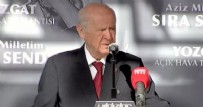  BAHÇELİ CANLI - Bahçeli muhalefete 'kaçak güreştiler' diyerek yüklendi: Millet yas tutarken sözde bakanlık dağıtımı yaptılar
