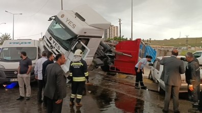 Gaziantep'te Zincirleme Trafik Kazasi Açiklamasi 5 Yarali