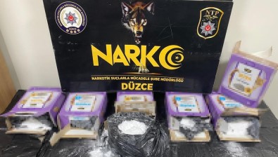 Kedi Kumu Kutularindan 25 Kilo Uyusturucu Çikti