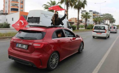 Yörükler Cumhurbaskani Erdogan'i 3 Bin Araçla Karsiladi