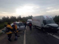 Bilecik'te Otomobil Ile Kamyonet Kafa Kafaya Çarpisti Açiklamasi 1 Ölü, 3 Yarali