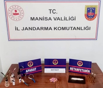 Manisa'da Dört Farkli Adrese Uyusturucu Operasyonu