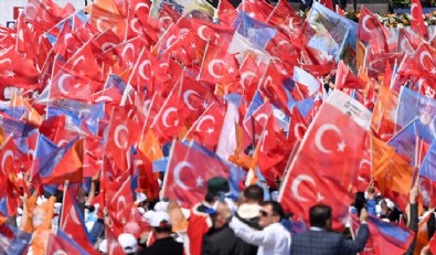 Murat Kurum Atatürk Havalimanı'nda coşkulu kalabalığa seslendi