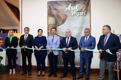 Sivas'ta 'Asik Veysel' Sergisi Açildi