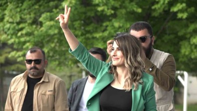 Yesil Sol Parti Mitinginde Selahattin Demirtas'in Ses Kaydi Dinletildi, Kiliçdaroglu'na Oy Istedi