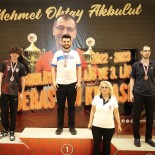 Bayburt Üniversitesi Bowling Basarilarina Federasyon Kupasini Da Ekledi