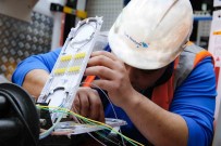 Türk Telekom'dan Ilk Çeyrekte 3,3 Milyar TL'lik Yatirim