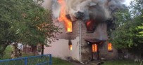 Bartin'da Iki Katli Ev Alevlere Teslim Oldu