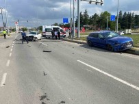 Ipsala'da 2 Otomobilin Çarpistigi Kazada 2 Kisi Yaralandi